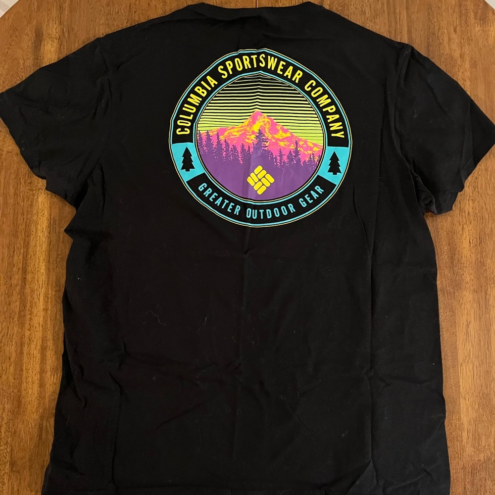 Columbia Black Tee with Mountain Graphic